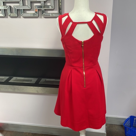 ♡Red Betsey Johnson, dress size 6 - Picture 3 of 6